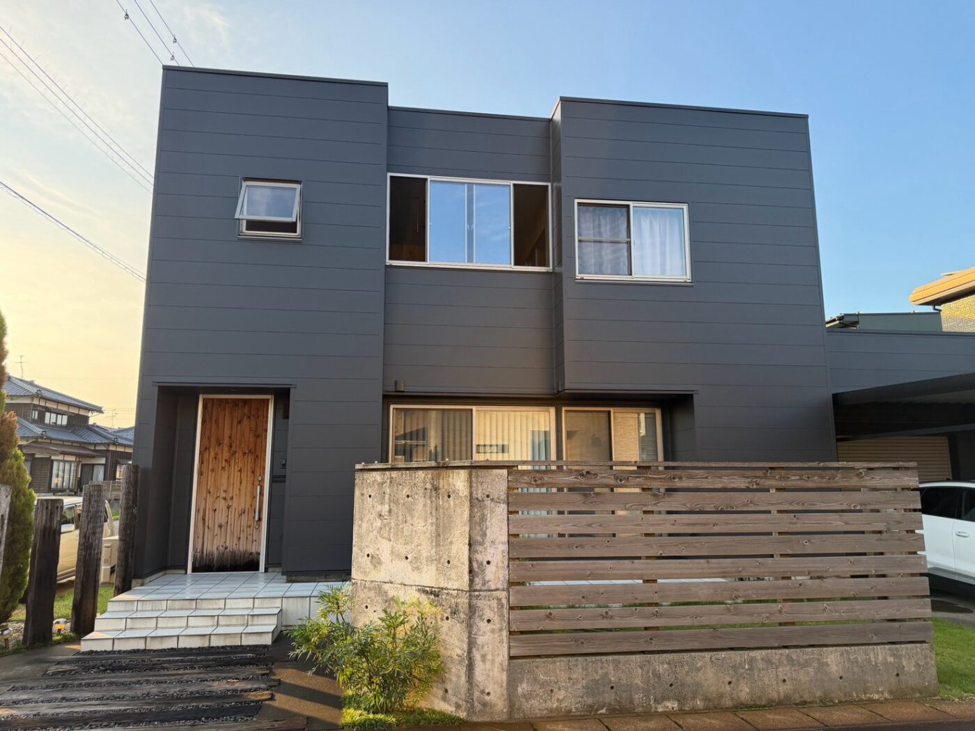 阿賀野市 外壁カバーとサンルーム改修 施工後