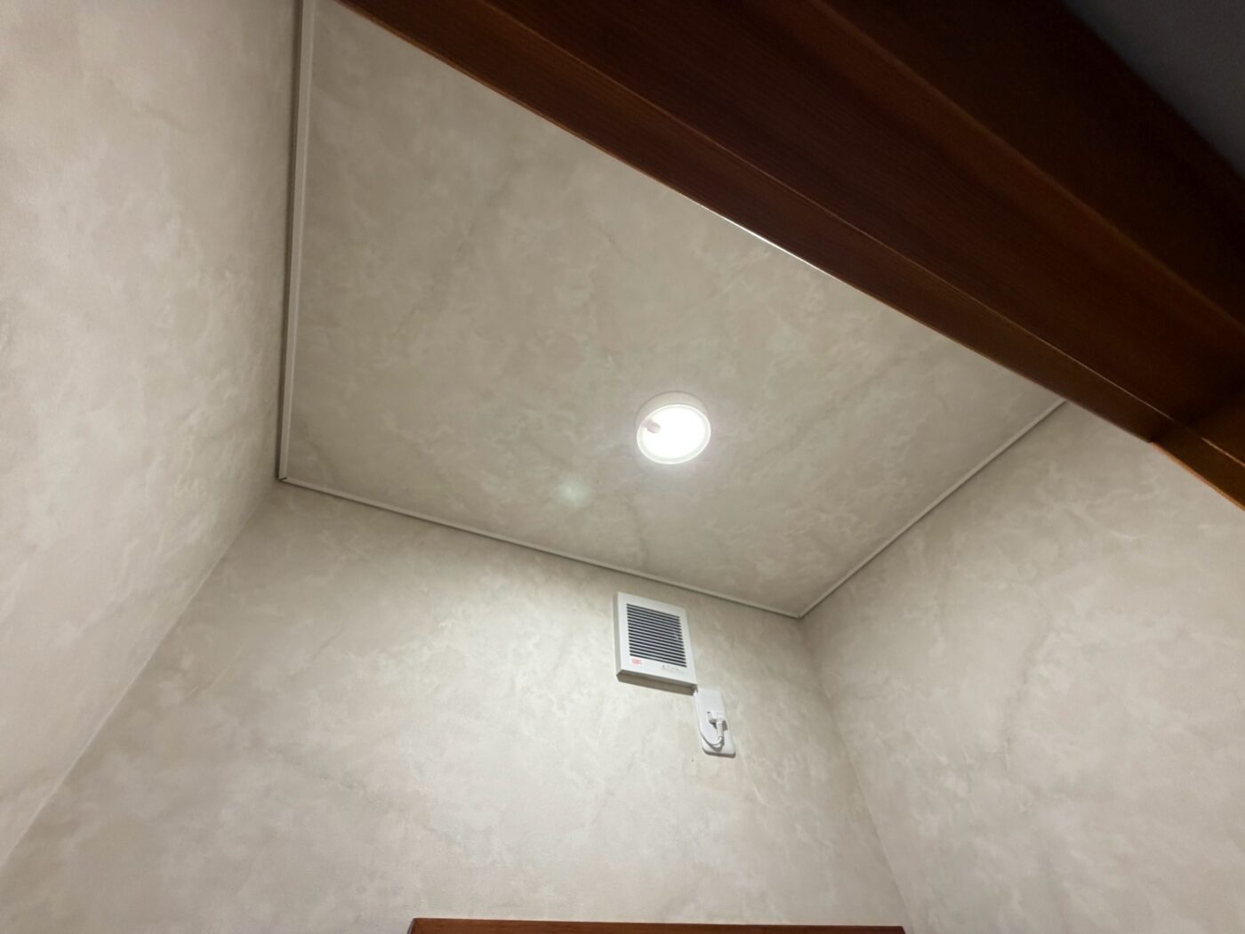ビルダーカンパニーS様邸トイレ入替え工事
